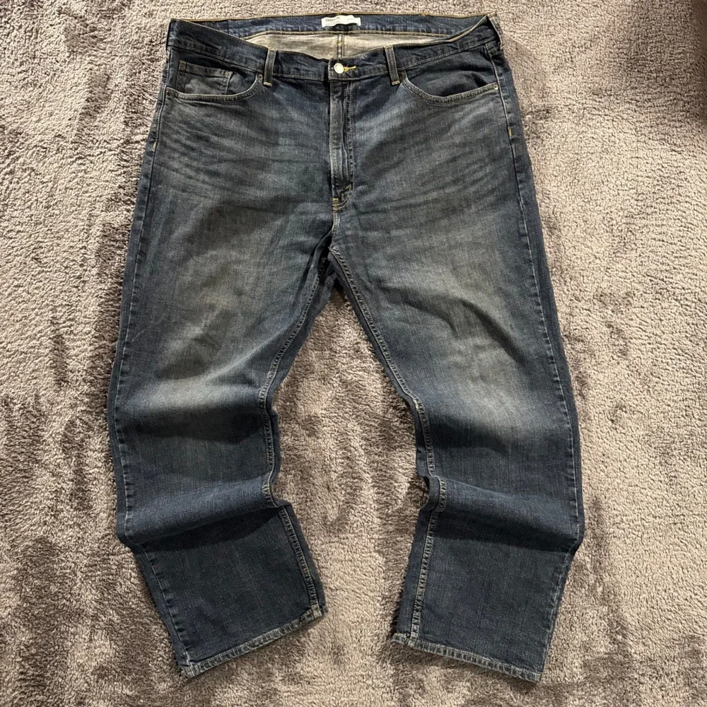 Signature by Levi Strauss Mens Relaxed Fit Dark Wash Denim Jeans 42x32 Blue